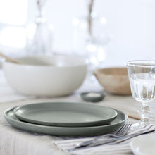 Load image into Gallery viewer, Casafina Pacifica 9" Artichoke Salad/Dessert Plate Set