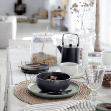 Load image into Gallery viewer, Casafina Pacifica 9" Artichoke Salad/Dessert Plate Set