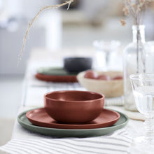 Load image into Gallery viewer, Casafina Pacifica 9" Cayenne Salad/Dessert Plate Set