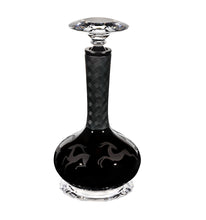 Load image into Gallery viewer, Vista Alegre Gazelle Case with Engraved Decanter