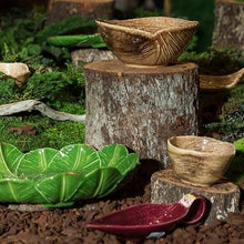 Load image into Gallery viewer, Bordallo Pinheiro Bananas From Madeira 14" Salad Bowl