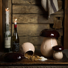 Load image into Gallery viewer, Bordallo Pinheiro Medium Mushroom Box