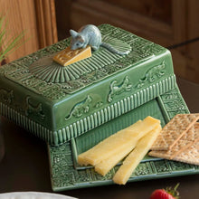 Load image into Gallery viewer, Bordallo Pinheiro Cheese Tray Mouse With Lid