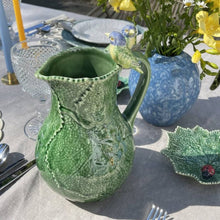 Load image into Gallery viewer, Bordallo Pinheiro Cinerária Pitcher with Birds