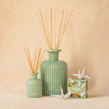 Load image into Gallery viewer, Castelbel Portus Cale White Crane 250ml. Aroma Diffusor