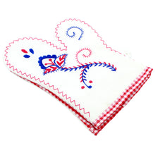 Load image into Gallery viewer, Made in Portugal Hand-embroidered Viana's Oven Mitts Set of 2
