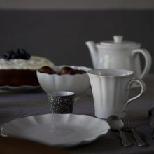 Load image into Gallery viewer, Costa Nova Rosa 9" White Salad/Dessert Plate Set