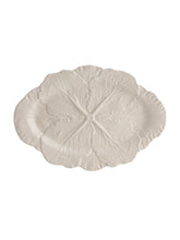 Load image into Gallery viewer, Bordallo Pinheiro Cabbage 15&quot; Beige Oval Platter, Set of 2
