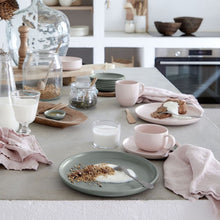 Load image into Gallery viewer, Casafina Pacifica 9&quot; Artichoke Salad/Dessert Plate Set
