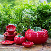 Load image into Gallery viewer, Bordallo Pinheiro Tomato 150 oz. Tureen
