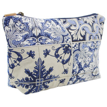 Load image into Gallery viewer, Azulejo Tile Pattern Clutch with Zipper and Leather Pull - Made in Portugal
