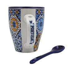 Load image into Gallery viewer, Traditional Portuguese Tile Azulejo Ceramic Mug with Spoon

