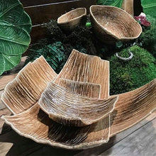 Load image into Gallery viewer, Bordallo Pinheiro Bananas From Madeira 19&quot; Centerpiece
