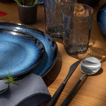 Load image into Gallery viewer, Casa Alegre Floral Scent Charger Plate
