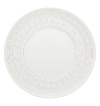 Load image into Gallery viewer, Vista Alegre Ornament Bread and Butter Plate, Set of 4
