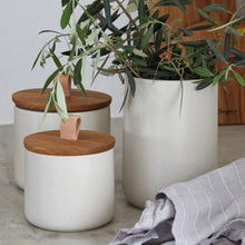 Load image into Gallery viewer, Casafina Pacifica 8&quot; Vanilla Canister with Oak Lid
