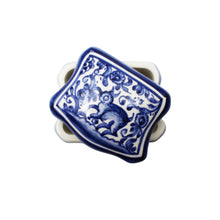 Load image into Gallery viewer, Coimbra Ceramics Hand-painted Decorative Box with Lid XVII Cent Recreation #232-3
