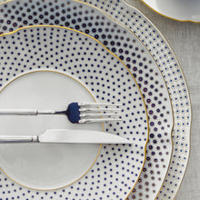 Load image into Gallery viewer, Vista Alegre Constellation d&#39;Or Charger Plate
