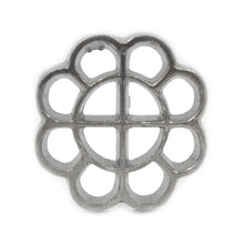 Load image into Gallery viewer, Aluminum Filhós Large Cooking Mold Made in Portugal
