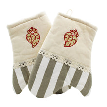 Load image into Gallery viewer, 100% Cotton Viana Red Gold Heart Oven Mitts Kitchen Set

