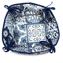 Load image into Gallery viewer, 100% Cotton Portugal Blue Tile Azulejo Oven Mitt, Bread Basket, and Pot Holder Set
