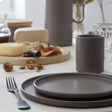 Load image into Gallery viewer, Costa Nova Redonda 8&quot; Oak Salad/Dessert Plate Set
